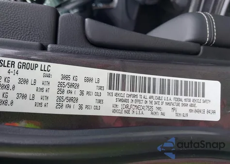 2014 Jeep Grand Cherokee Overland z USA, uszkodzony, nr VIN 1C4RJFCMXEC417525